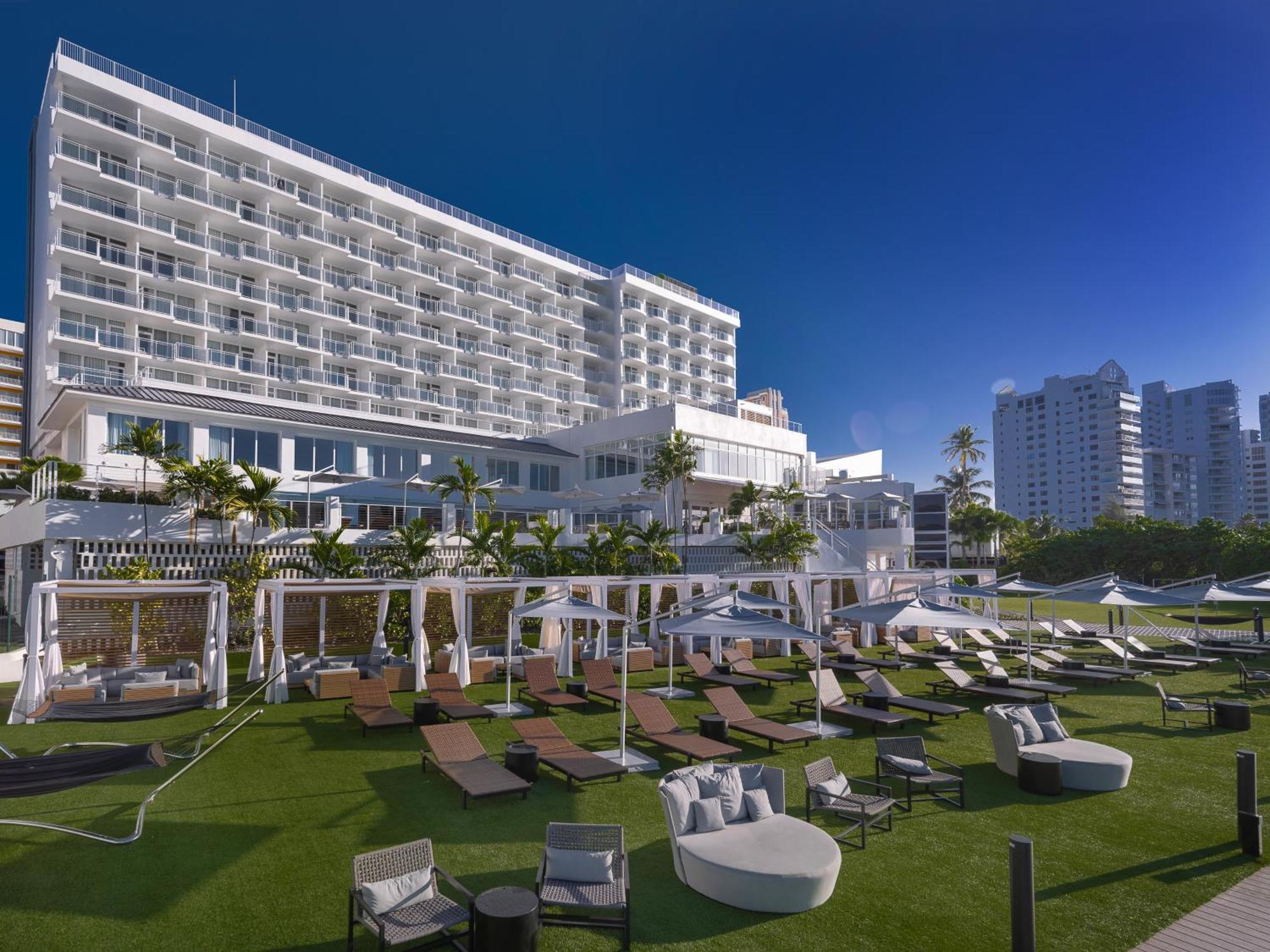 Hilton Garden Inn San Juan Condado Exterior photo