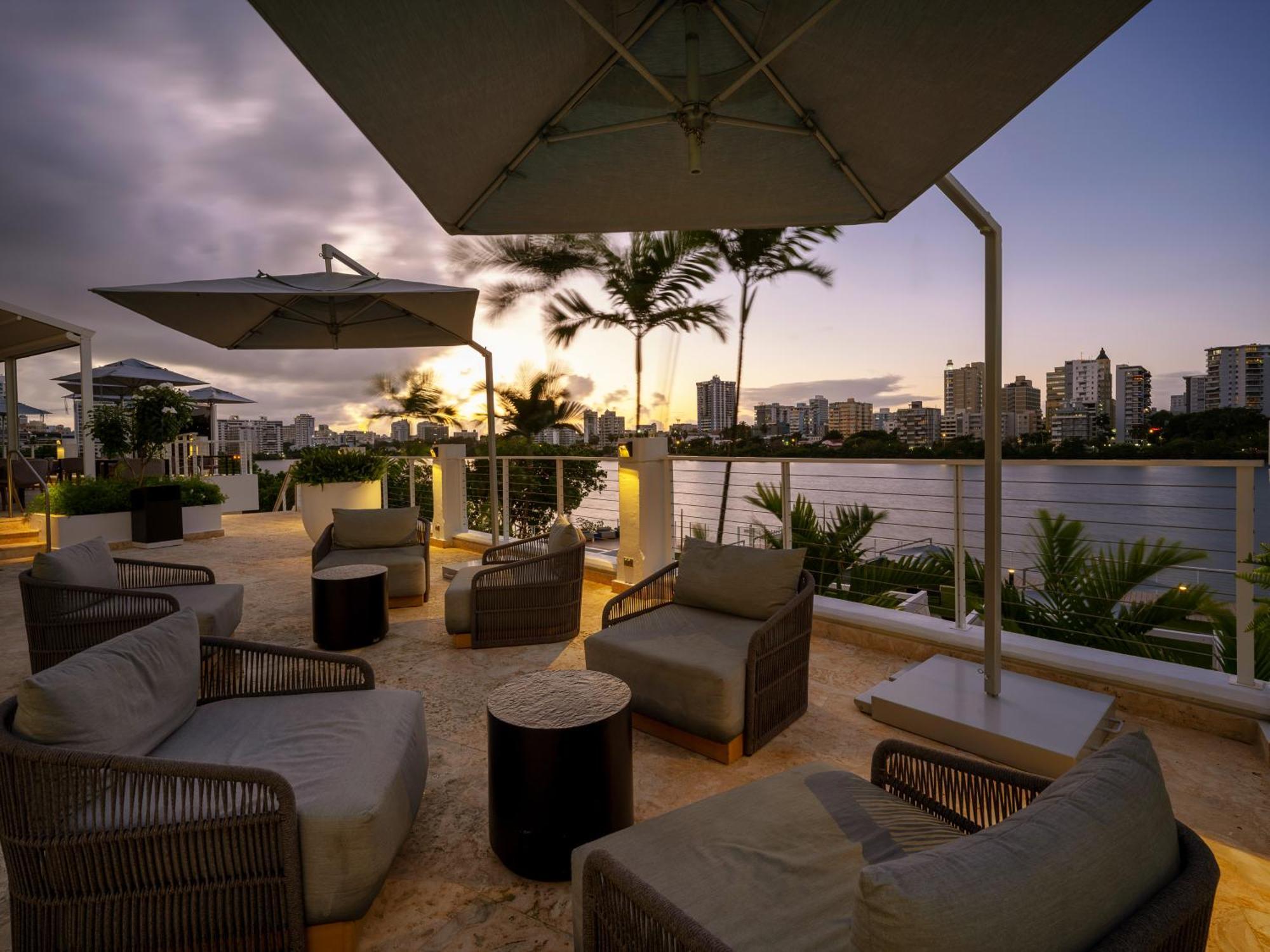 Hilton Garden Inn San Juan Condado Exterior photo